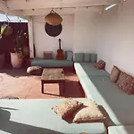 La Paix Hotel , Restaurant