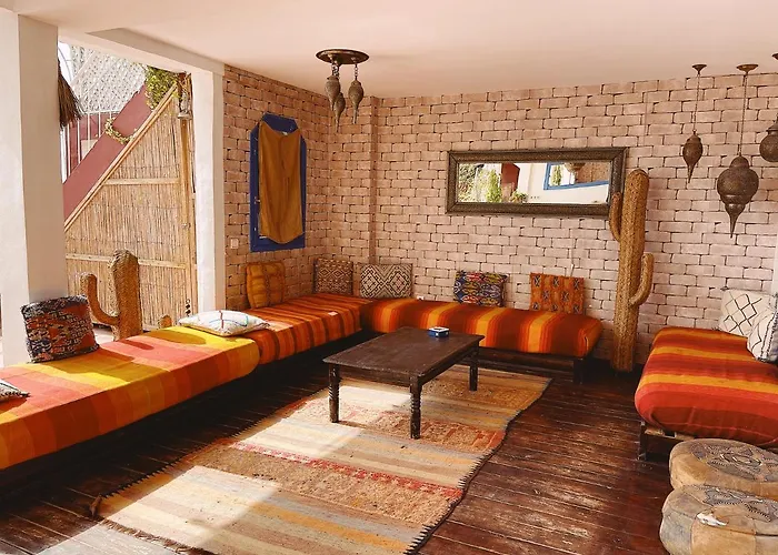 La Paix Hotel , Restaurant